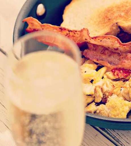 Fuengirola Hen Party Packages - Brunch, Bubbly and Butlers